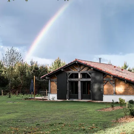 Maison Et Bergerie Du Chot بيت للعطل *